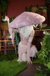 【mushroom with an unusual head】customizable design available